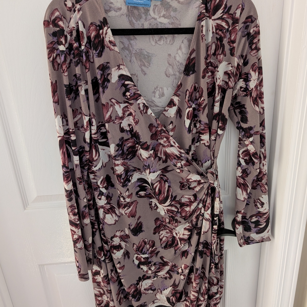 Simply Vera Vera Wang Purple Floral Long Sleeve Wrap Dress
